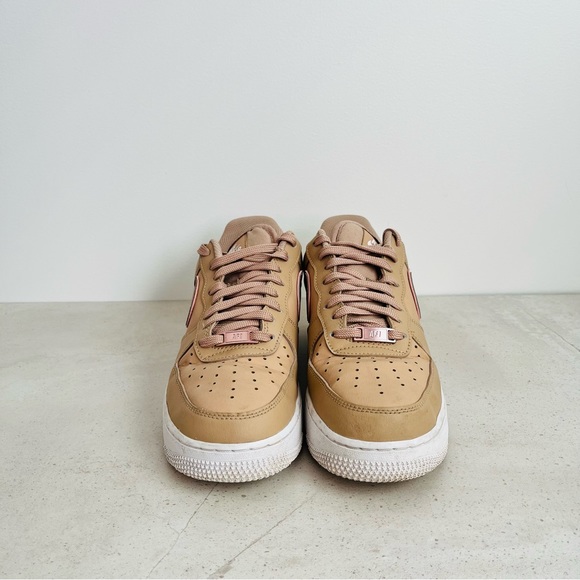 Nike Air Force 1 Tan/Rose Gold - Picture 1 of 4